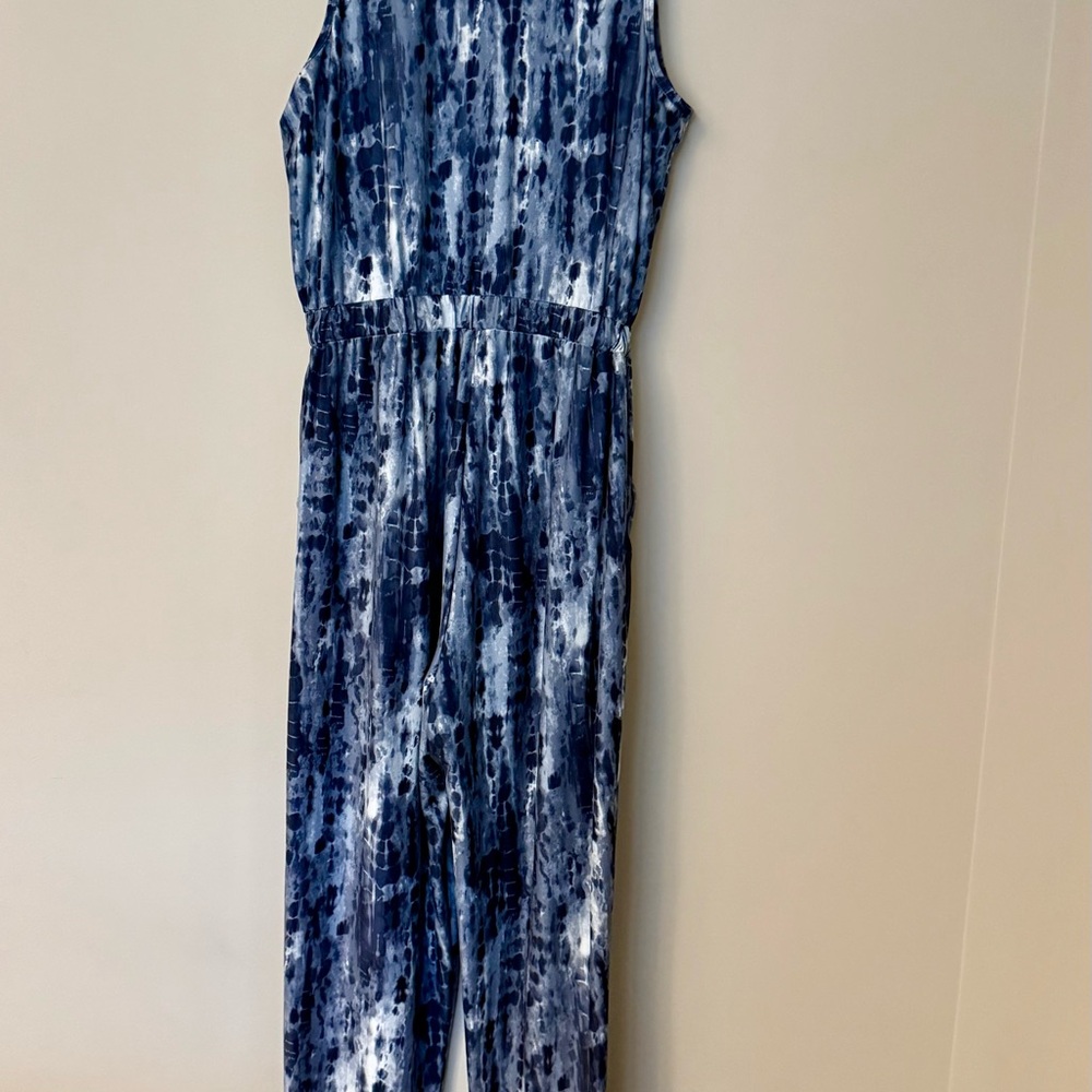 Old Navy Breathe On Athletic Jumpsuit Romper Tonal Tie Dye Blue Stretchy Soft - Picture 8 of 10
